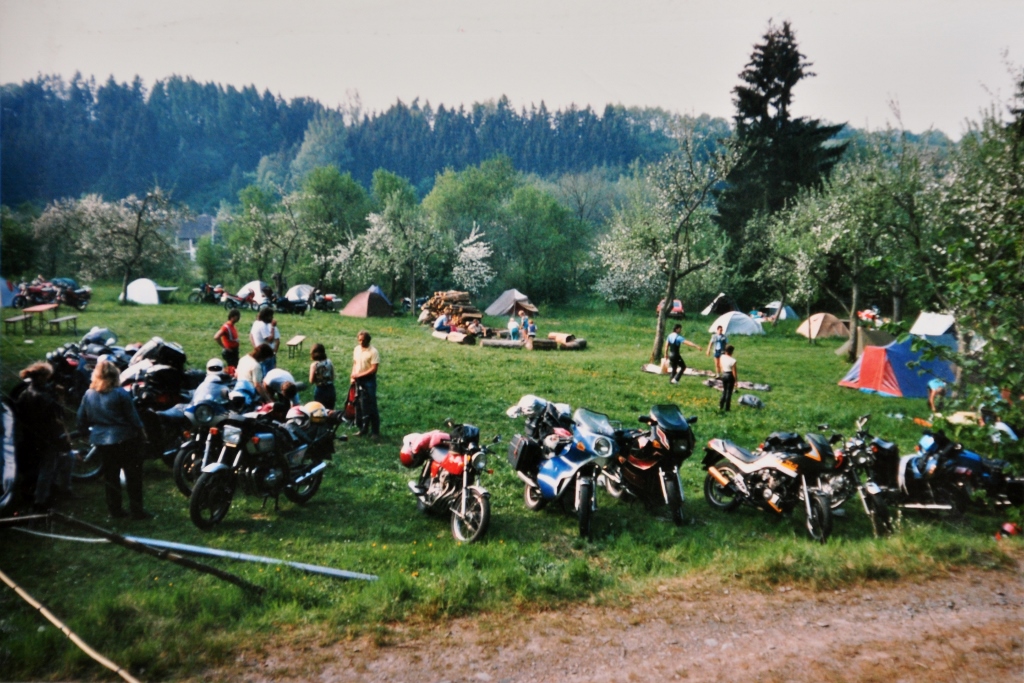 1988 | Bis zu 300 Besucher am Samstag zum 5. Motorradtreffen | Foto: Archiv MFS | Repro: Burkhard Schäck