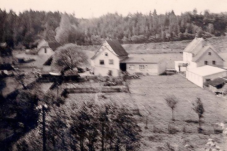 Historische Aufnahme 1960er Haus Hoben, Haus Supenkaemper und Werkstatt Eckenbach
