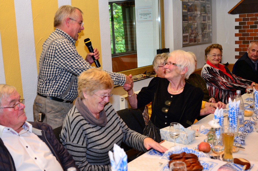 Seniorenfeier 2018 | Ehrung der ältesten Teilnehmerin | Foto: Burkhard Schäck