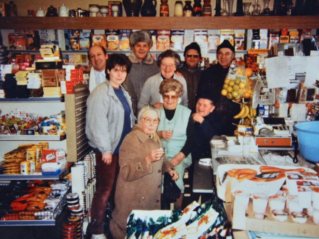 Historisches Foto 1985 Silvester im Sohnius-Laden