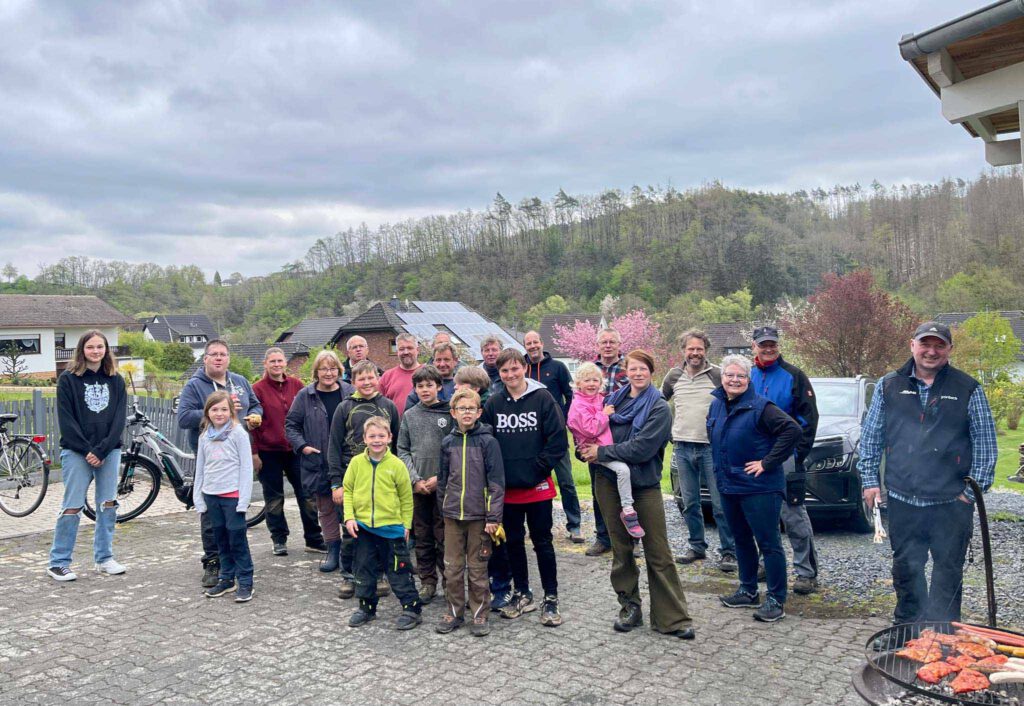 Aktionstag April 2022 | Gruppenfoto der Helfer | Bild: Ellen Wirth