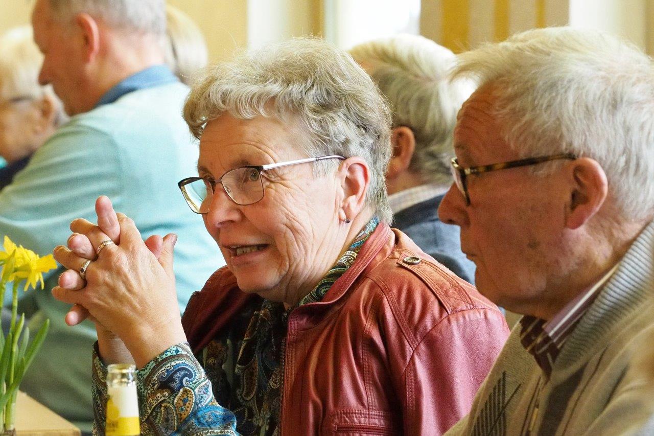 Seniorenfeier 2023 | Spannende Unterhaltungen | Foto: Yvette Schäck