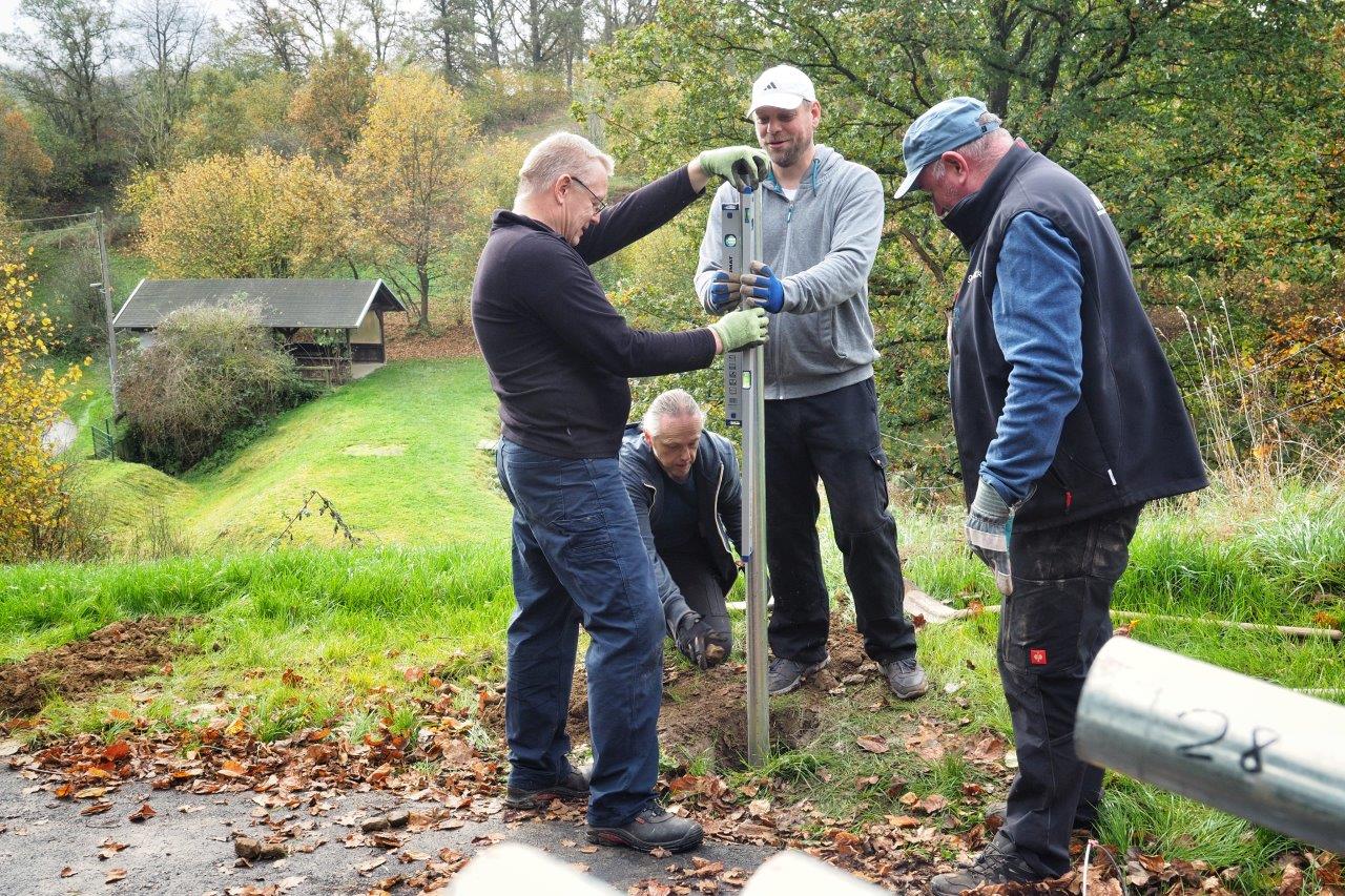 Aktionstag 11.2024 | Die durch das Hochwasser-Starkregen-Vorsorgekonzept erforderliche Beschilderung wurde angebracht. | Foto: Yvette Schäck